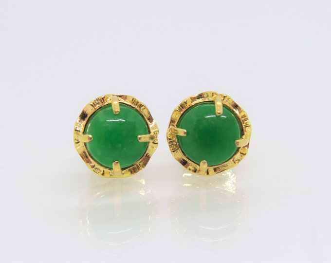 Vintage 18K Solid Yellow Gold Natural Green Jadeite Jade Earrings
