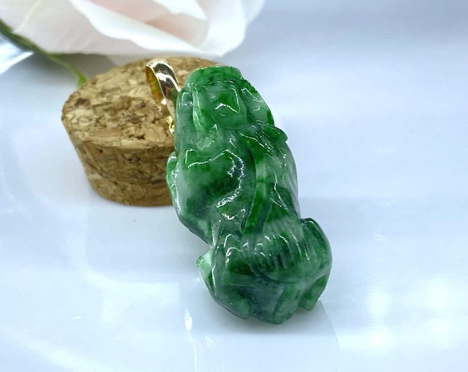Vintage 14K Solid Yellow Gold Pixiu Natural Green & White Jadeite Jade Pendant.