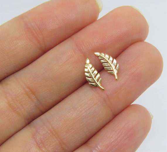 Vintage 14K Solid Yellow Gold Leaf Tiny Earrings - Etsy