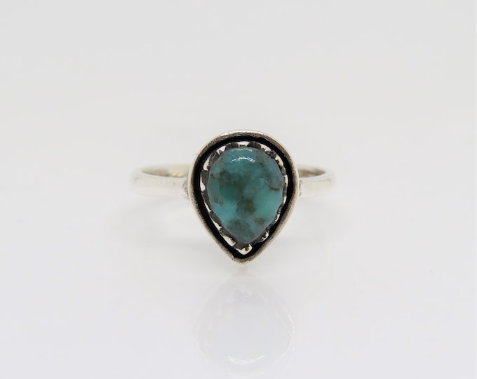 Vintage Sterling Silver Pear cut Turquoise Ring Size 6