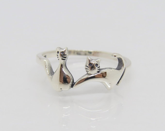 Sterling Silver Cats Ring Size 7