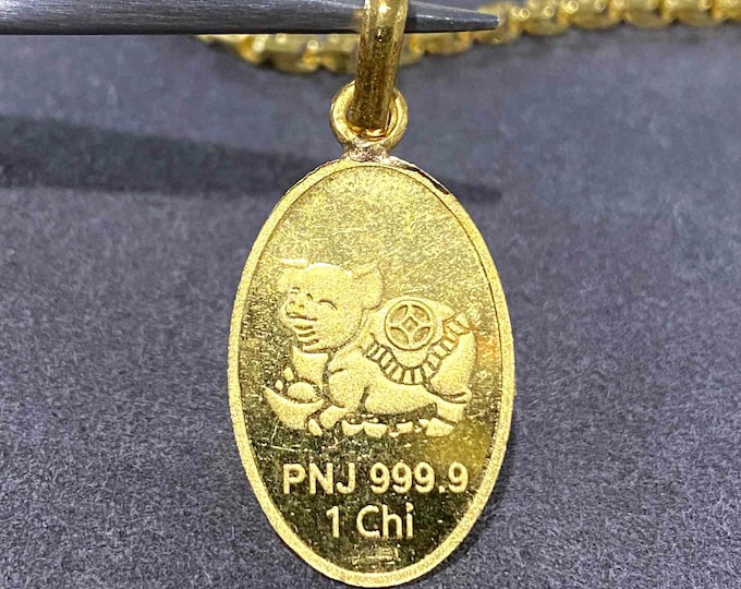 24K Pure Gold Lucky Pig Pendant: Vintage Charm.