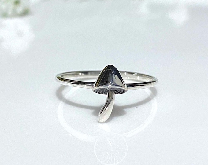 Vintage Sterling Silver Mushroom Ring.