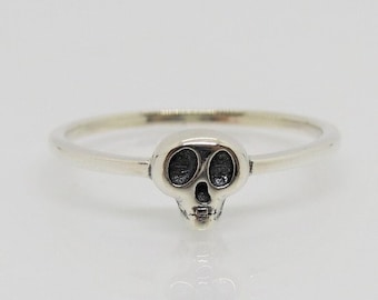 Bague petite tête de mort en argent sterling vintage, taille 7