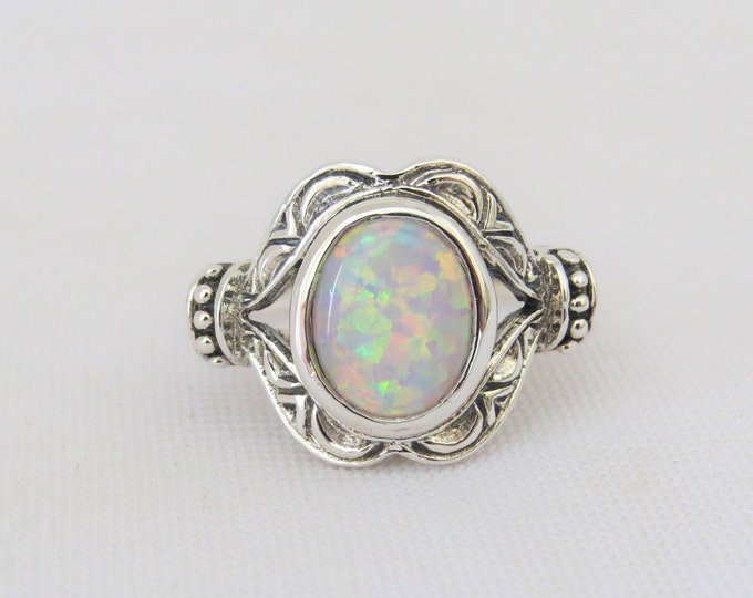 Vintage Sterling Silver Oval cut White Opal Carved Dome Ring Size 9