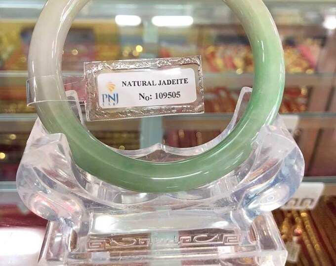 Vintage Translucent Natural White, Green Jadeite Jade Round Bangle Bracelet 58.8MM