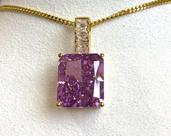 Vintage 15K 610 Solid Gold Pink Purple Amethyst & White Topaz Rectangular Pendant.