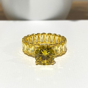 Vintage 18K Solid Yellow Gold Citrine Engagement Ring Size 8