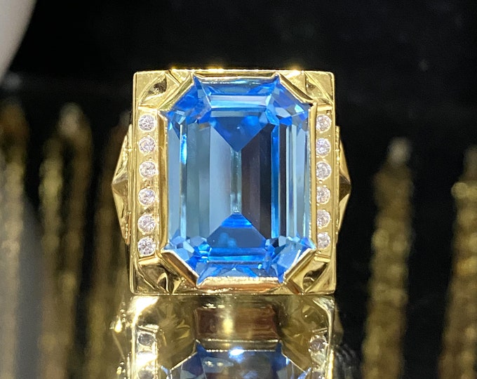 Vintage 15K Yellow Gold Blue Topaz & White Topaz Ring Size 9.5