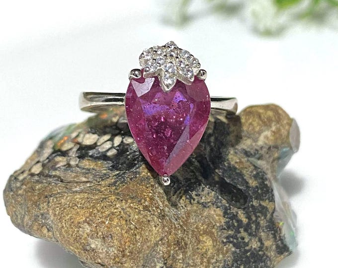 Vintage Sterling Silver Natural 4.11ct Pear cut Ruby & White Topaz Ring Size 7