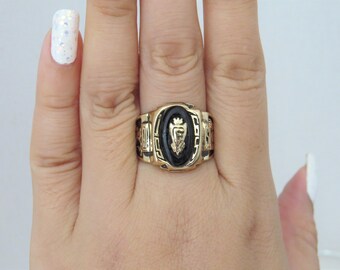Vintage 10K Solid Yellow Gold Black Onyx 1965 Class Ring