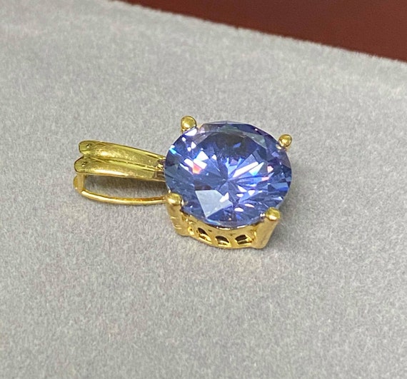 Vintage 18K Solid Gold Tanzanite Solitaire Pendan… - image 4