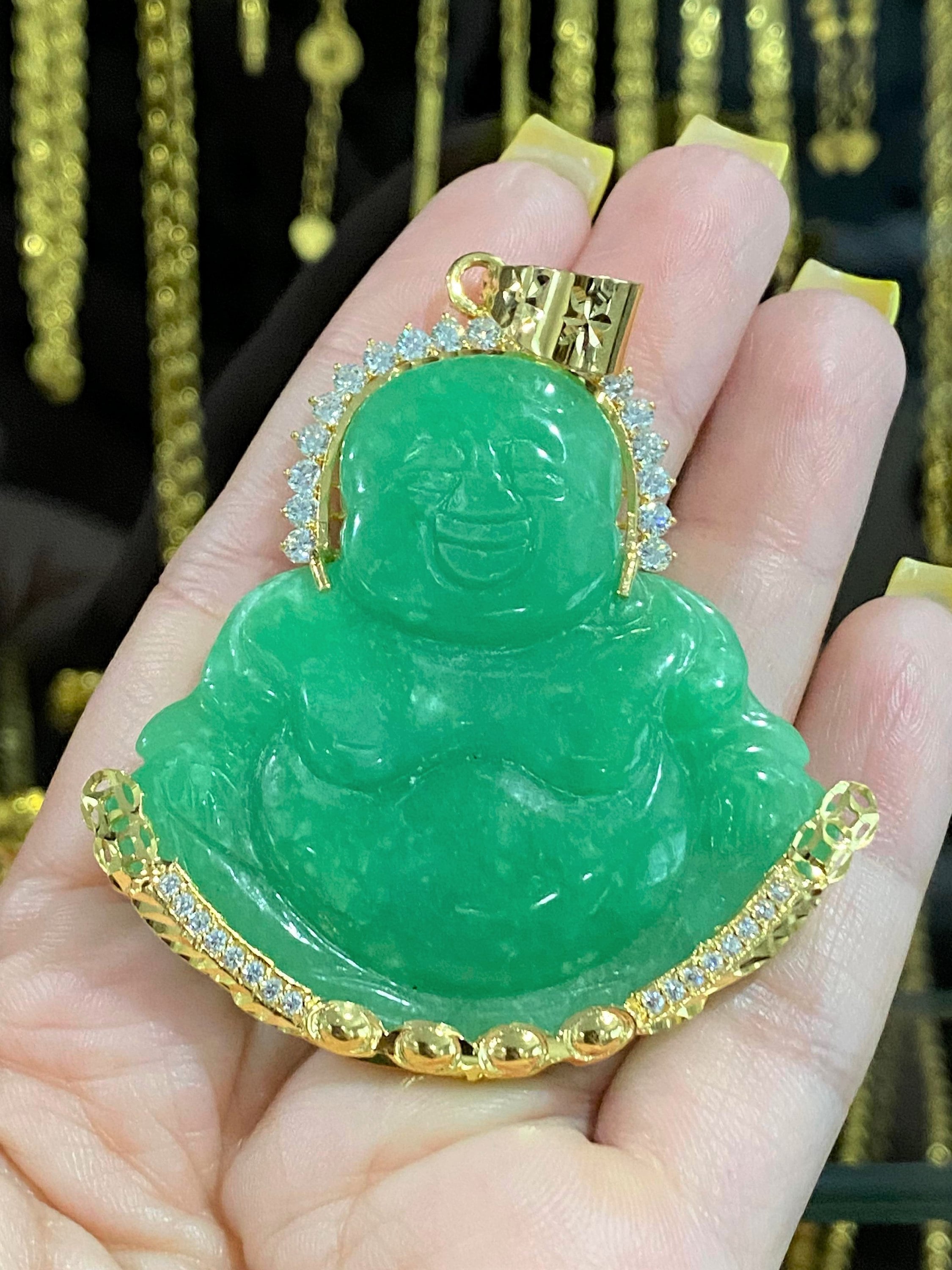 Vintage 15K 610 Solid Gold Green Jadeite Jade, White Topaz Vintage 15K 610 Solid Gold Green Jadeite Jade, White Topaz