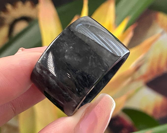 Vintage Natural Black Jadeite Jade Wide Band Ring Size 10.5