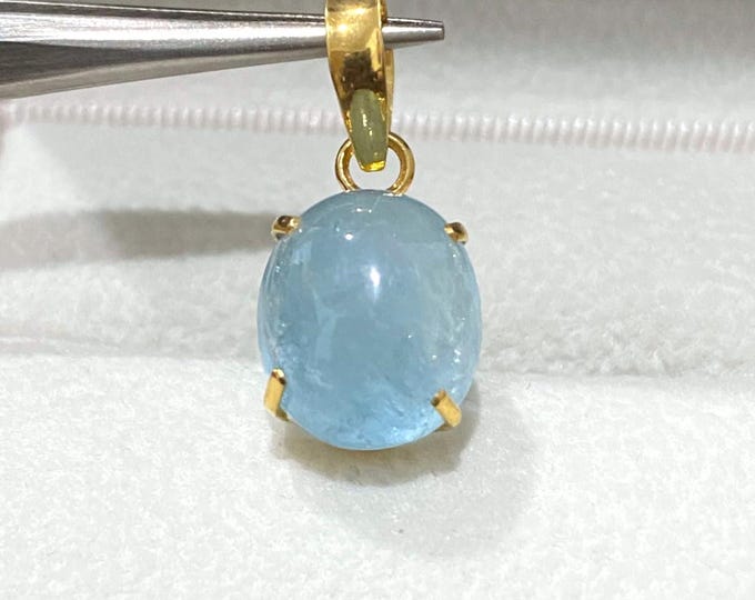 Vintage 14K Solid Yellow Gold 6.5ct Natural Oval Aquamarine Pendant.
