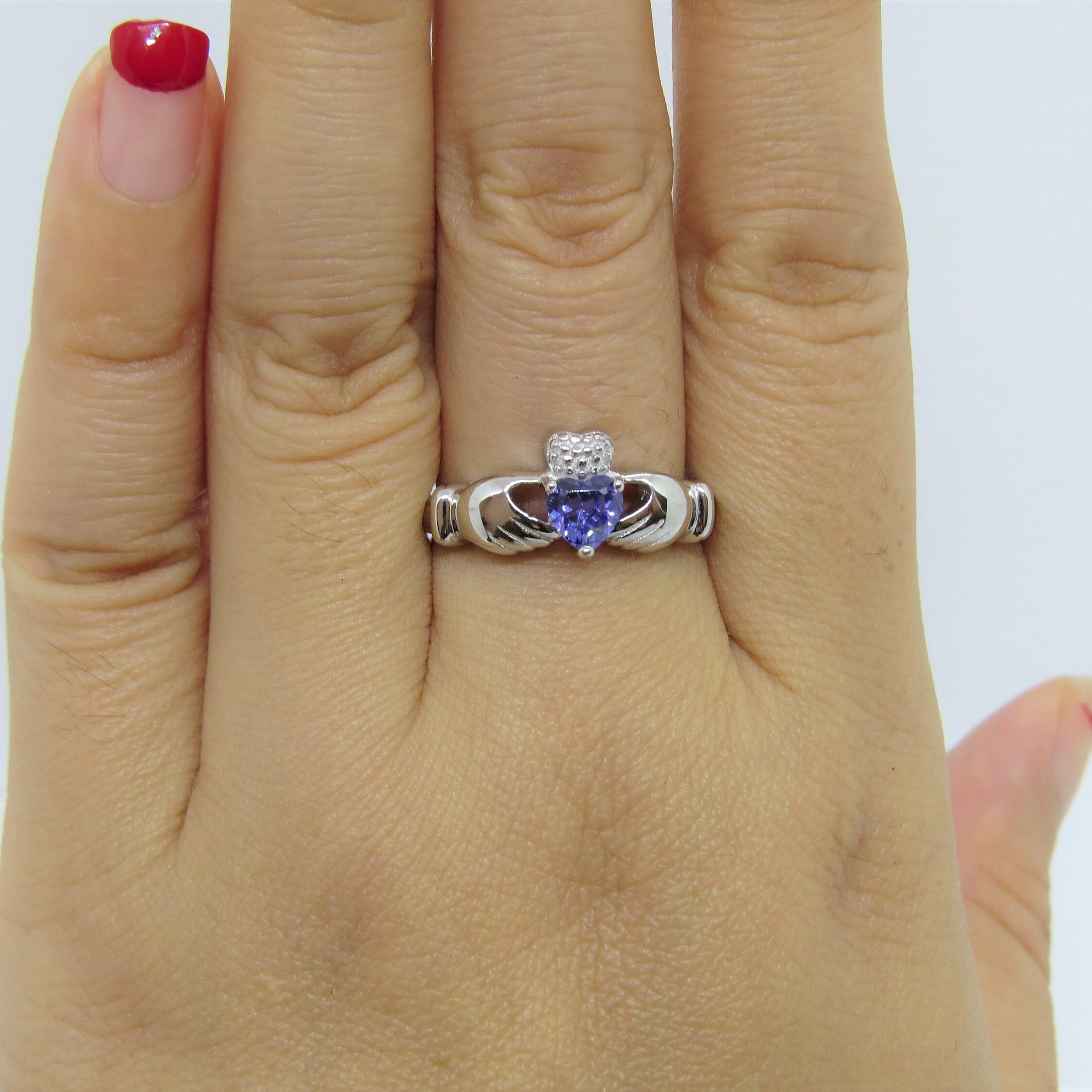 Tanzanite claddagh ring deals