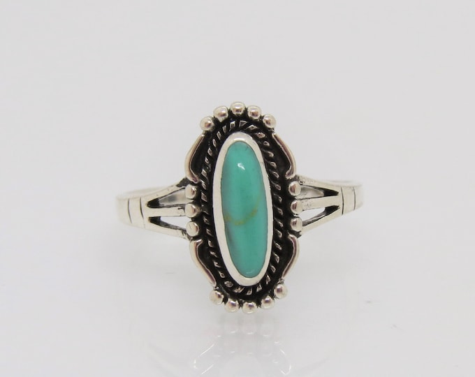 Vintage Southwestern Sterling Silver Turquoise Ring Size 8