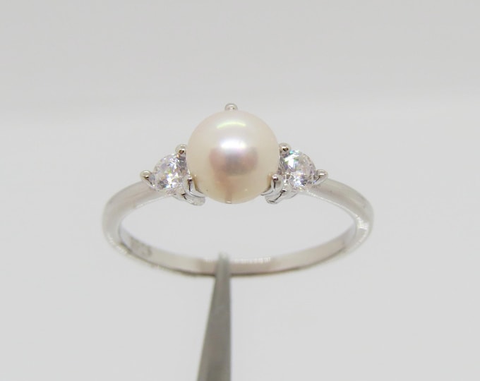 Vintage Sterling Silver White Pearl & White Topaz Engagement.