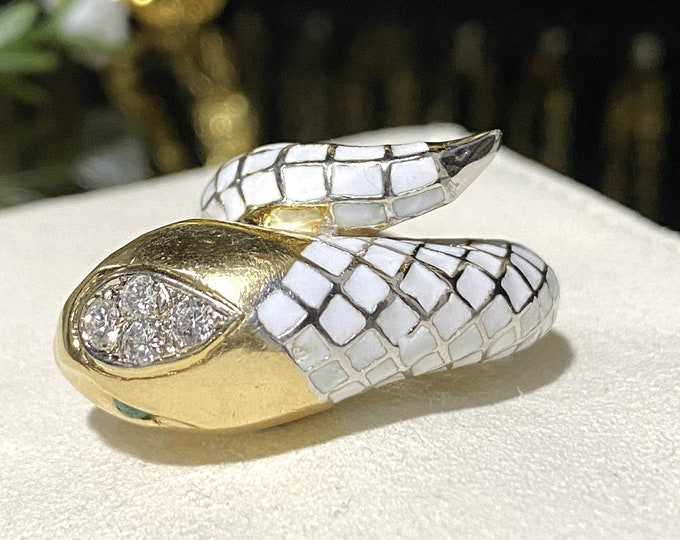 Vintage 18K Solid White,Yellow Gold Diamond & Emerald on Eyes Snake Ring Size 6