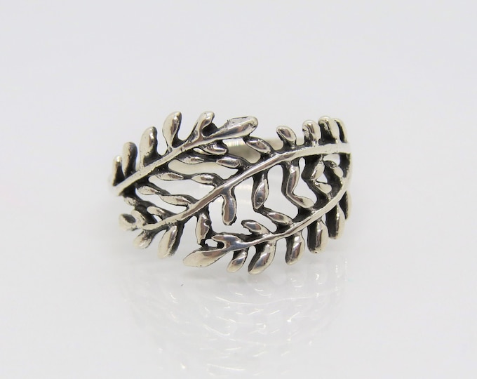 Sterling Silver Wraparound Leaf Dome Ring.