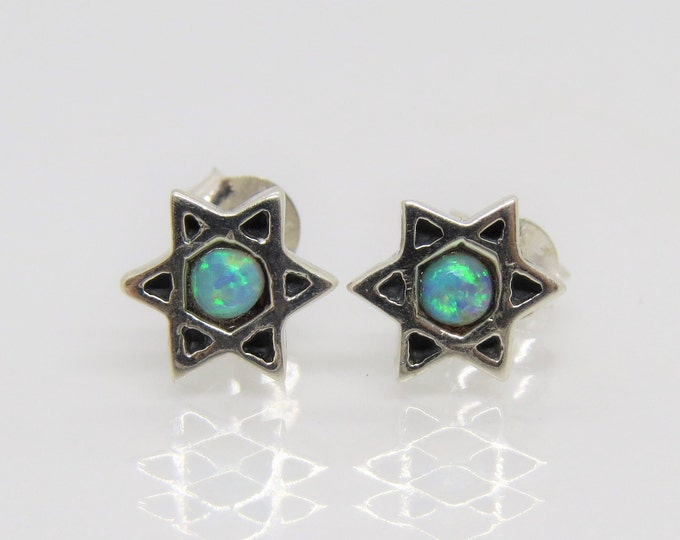 Vintage Sterling Silver Round cut Green Opal Star Earrings