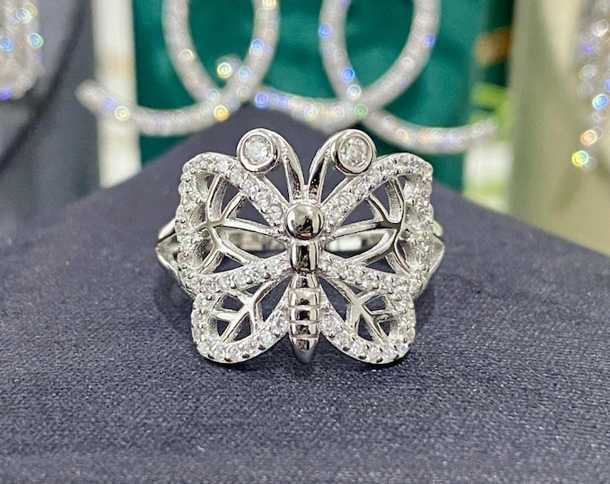 Vintage Sterling Silver White Topaz Butterfly Ring.