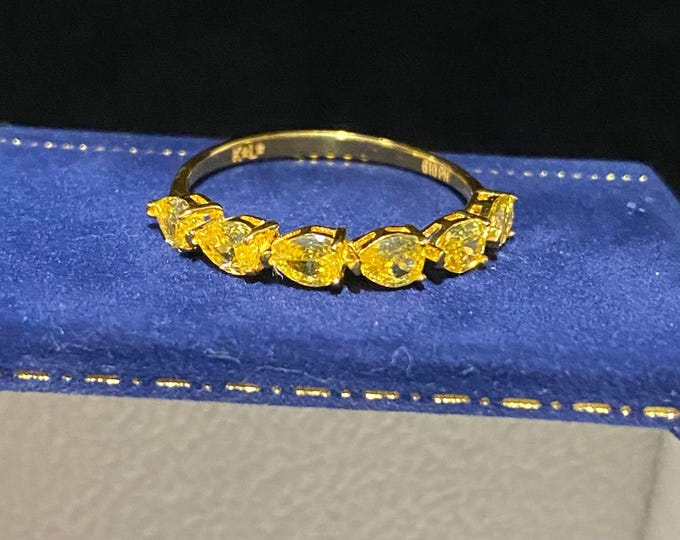 Vintage 15K 610 Solid Yellow Gold Pear cut Citrine Band Ring Size 7