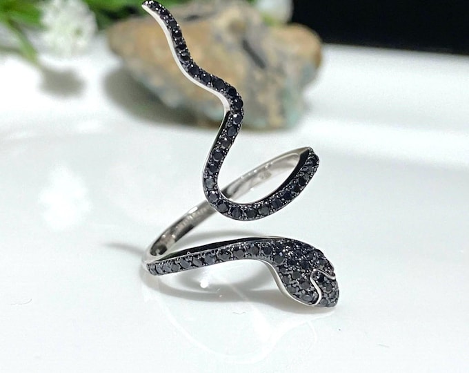 Vintage Sterling Silver Black Sapphire Snake Long Ring Size 7