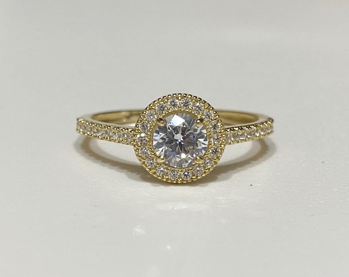 14K Solid Yellow Gold White Topaz Halo Ring Size 7.