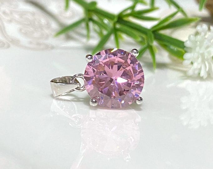 Vintage Sterling Silver Round Pink Topaz Solitaire Pendant.