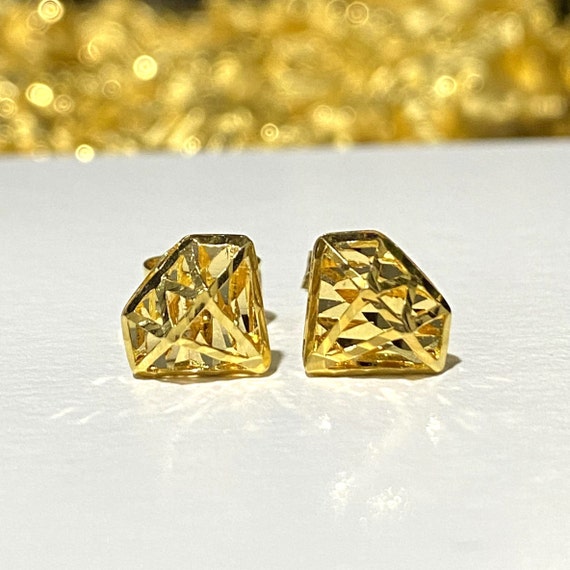 Vintage 18K Solid Yellow Gold Diamond Shape Earri… - image 1