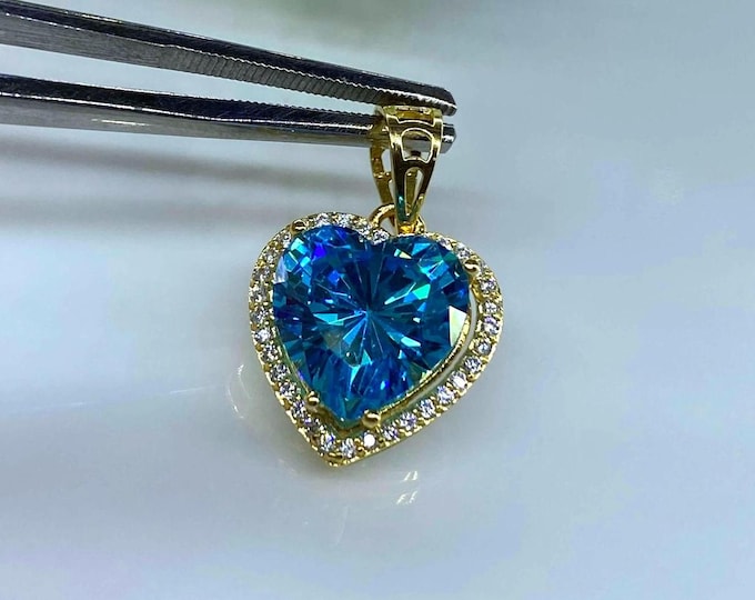 Vintage 15K 610 Solid Gold Blue Topaz & White Topaz Heart Pendant.