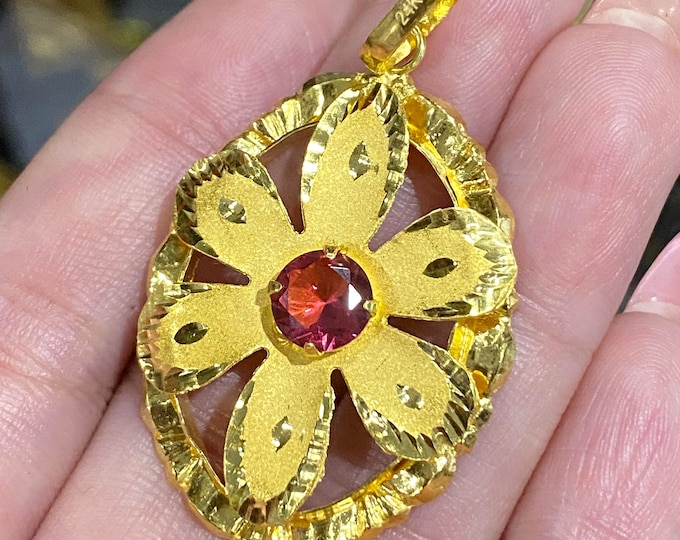 23K 980 Pure Gold Round cut Ruby Flower Vintage Pendant.