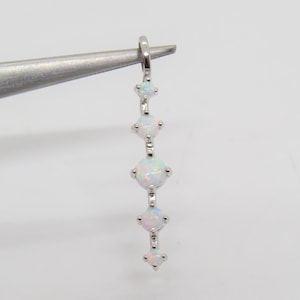 Pendentif vintage en argent sterling avec opale blanche