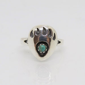 Vintage Sterling Silver Natural Turquoise Bear Paw Ring.