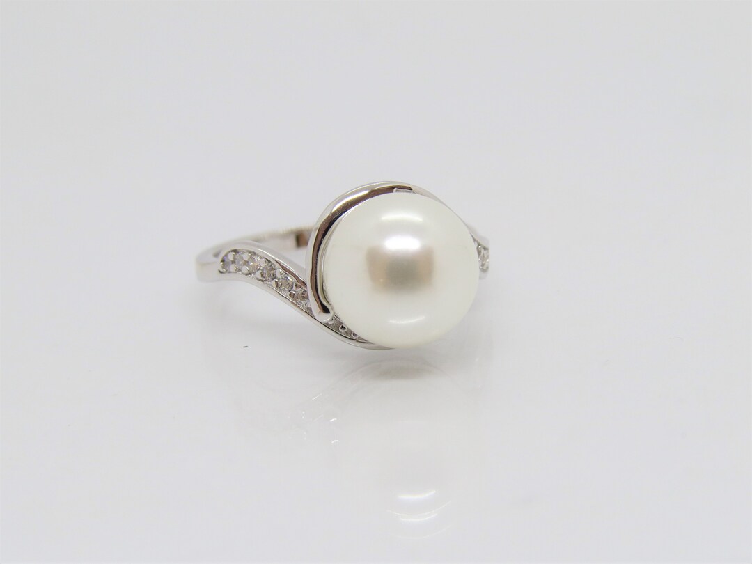 Vintage Sterling Silver White Pearl & White Topaz Ring Size 7 - Etsy
