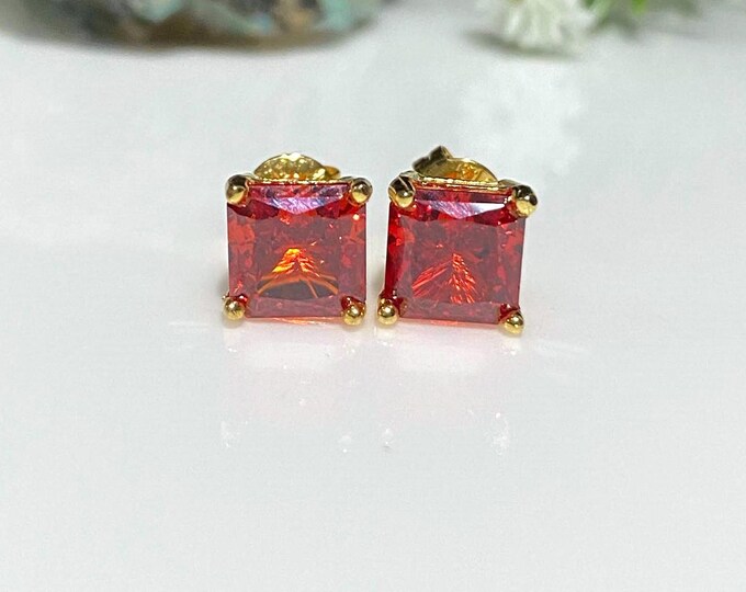 Vintage 15K 610 Solid Yellow Gold Princess cut Orange Opal 3.92ct Stud Earrings 7MM