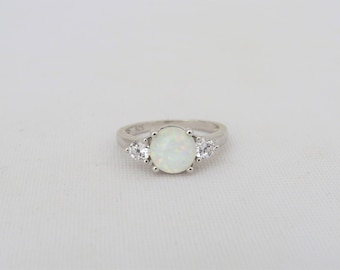 Vintage Sterling Silver Round cut White Opal & White Topaz Ring Size 5