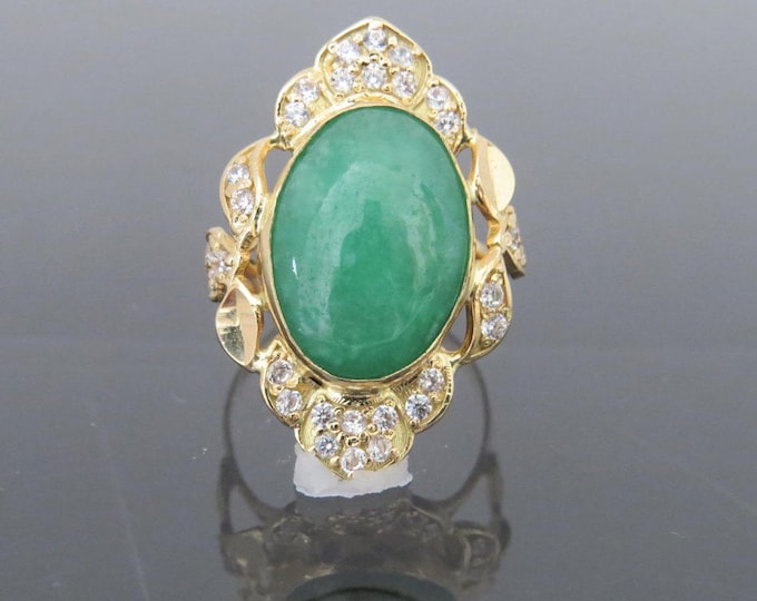 Vintage 18K Solid Yellow Gold Oval Natural Green Jadeite Jade & White Topaz Ring Size 6.5