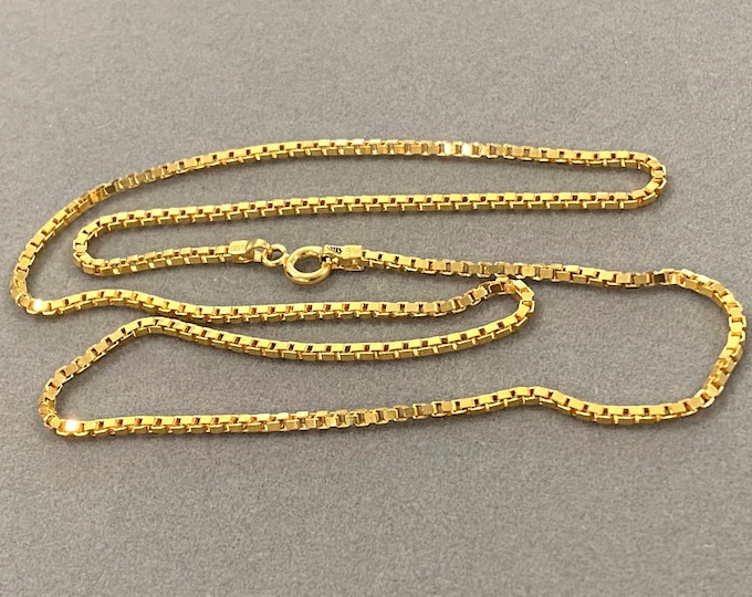 Vintage 18K Solid Yellow Gold Square Box Link Chain Necklace 18''