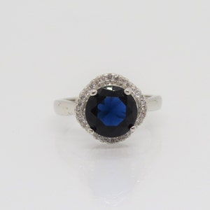 Vintage Sterling Silver Round cut Blue Sapphire & White Topaz Cocktail Ring Size 8