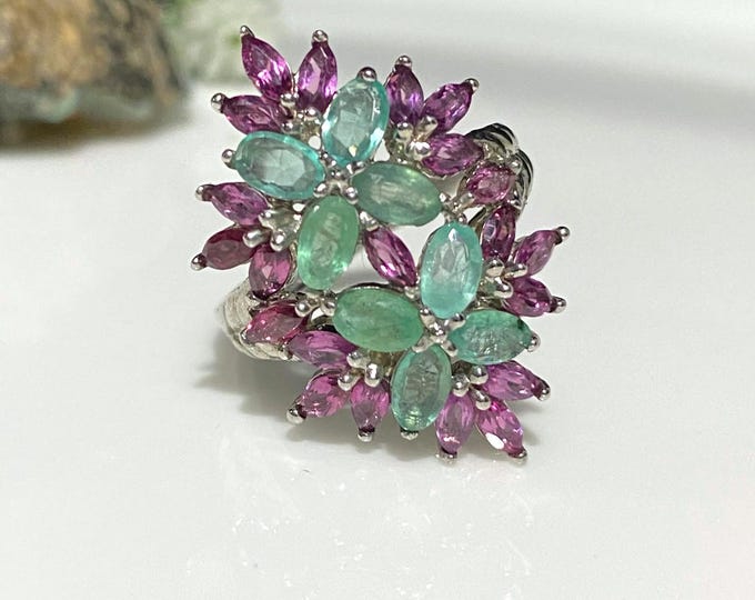 Vintage Sterling Silver Natural Emerald & Rhodolite Ring Size 7.5