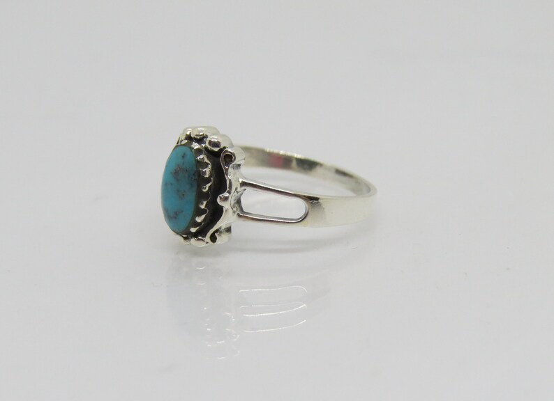 Vintage Sterling Silver Turquoise Ring Size 8.5