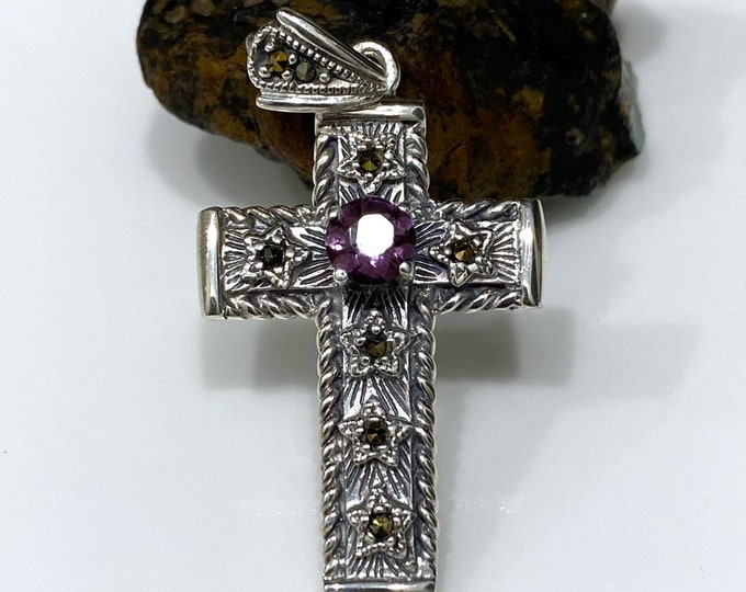 Vintage Sterling Silver Round cut Natural Amethyst & Marcasite Cross Pendant.
