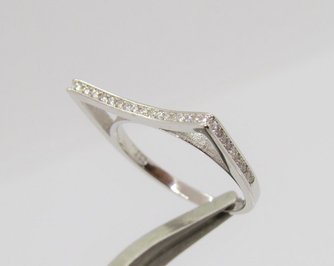 Vintage Sterling Silver White Topaz Ring Size 7
