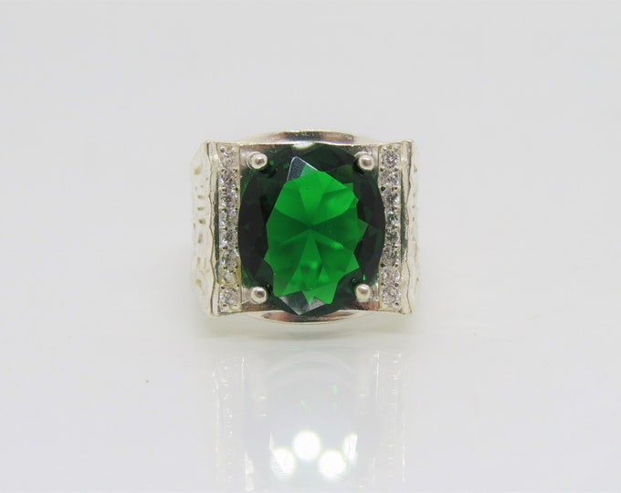 Vintage Sterling Silve Oval Emerald & White Topaz Men's Ring Size 8.5