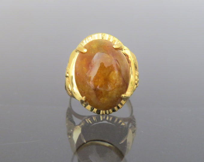 Vintage 18K Solid Yellow Gold Oval Honey Yellow Jadeite Jade Ring Size 8