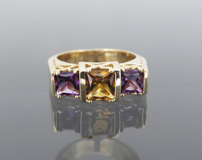Vintage 14K Solid Yellow Gold Genuine Princess cut Amethyst & Citrine Ring Size 8
