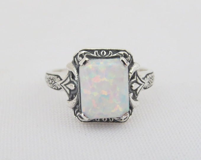 Vintage Sterling Silver White Opal Ring Size 10