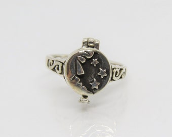 Sterling Silver Moon & Star Poison Ring Size 7